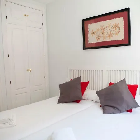 Apartment Buhaira Seville